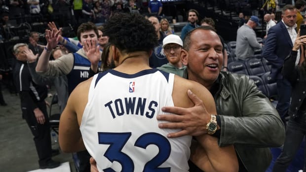 Karl-Anthony Towns, Alex Rodriguez